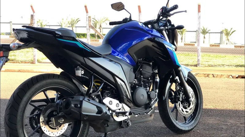 Guia completo da Yamaha FZ25: Tudo o que você precisa saber