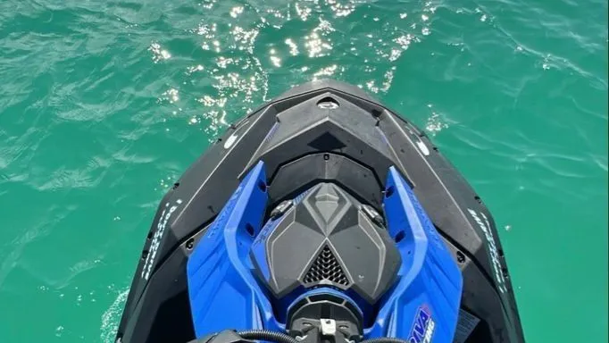 Guia Essencial dos Jetskis: Tipos, Características e Comparativos