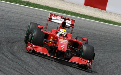 A Supremacia do La Ferrari: O Supercarro que Encanta e Impressiona