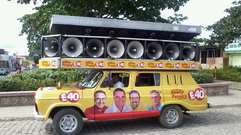 Guia Definitivo do Som de Carro: Componentes e Marcas Comparadas